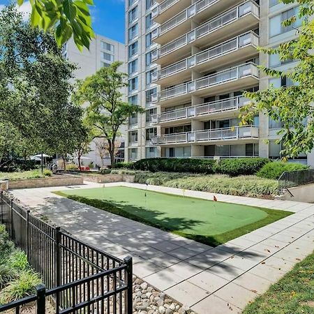 Charming Apartment At Crystal City With Amazing Amenities Arlington Esterno foto