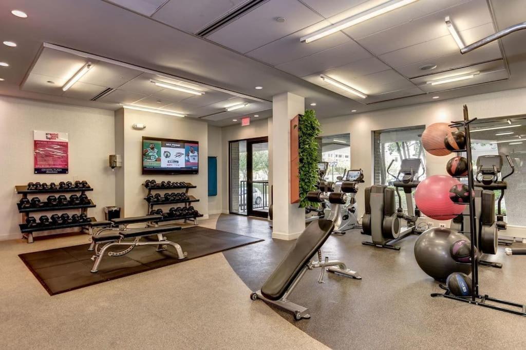 Charming Apartment At Crystal City With Amazing Amenities Arlington Esterno foto