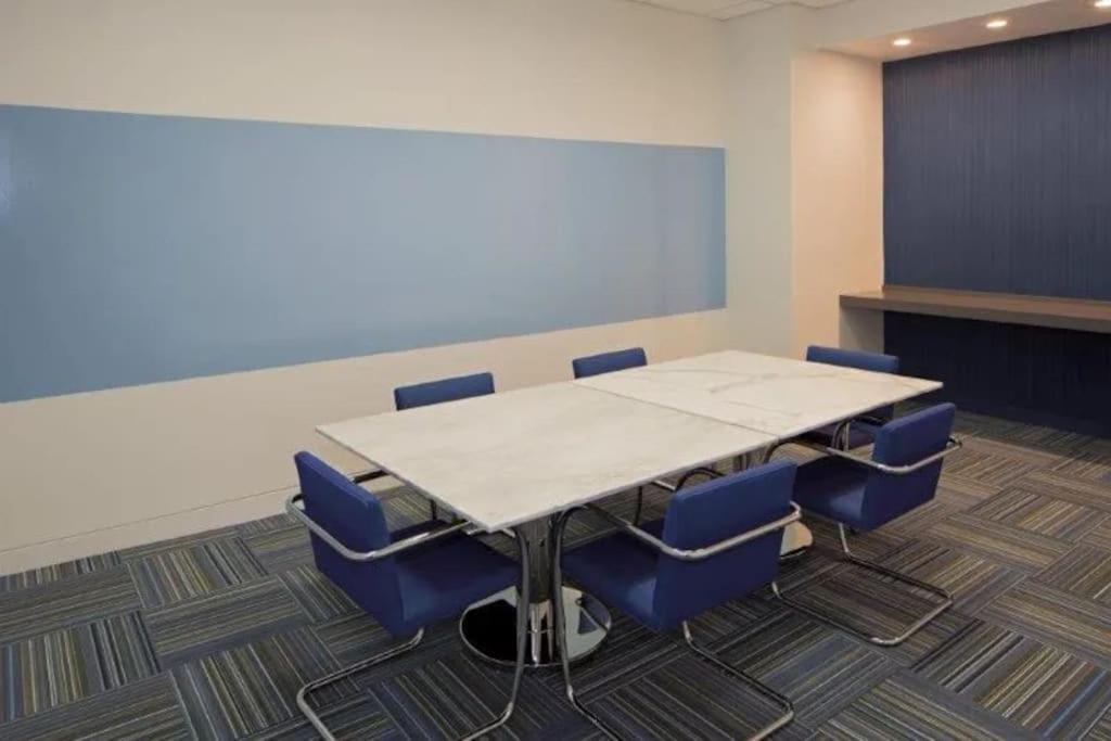 Charming Apartment At Crystal City With Amazing Amenities Arlington Esterno foto