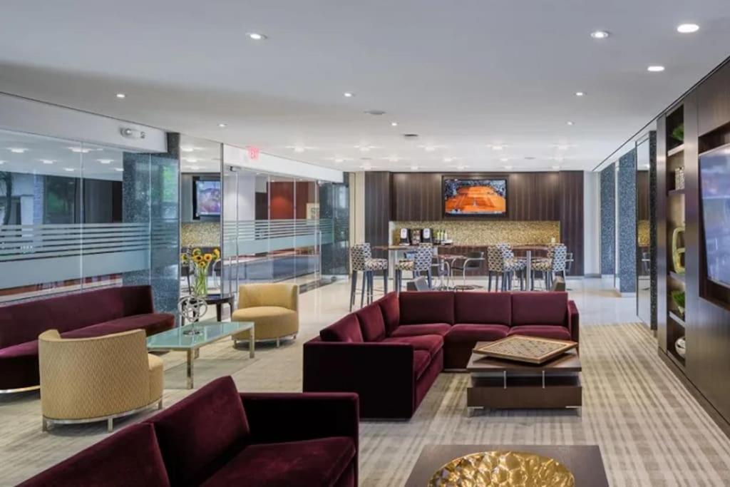 Charming Apartment At Crystal City With Amazing Amenities Arlington Esterno foto